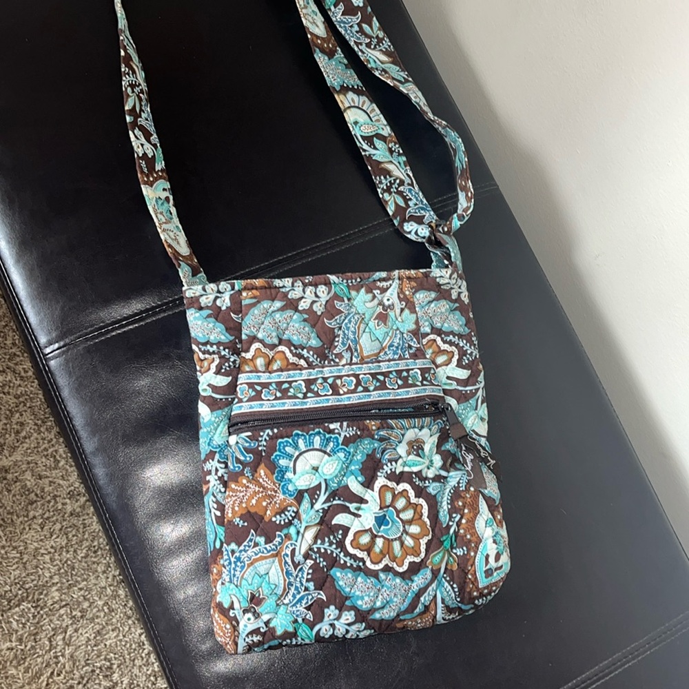 Vera Bradley crossbody purse